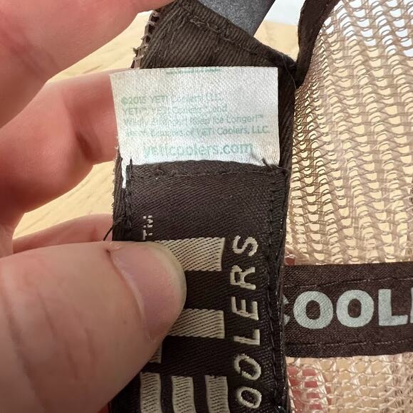 Yeti Coolers Mesh & Snap Back Embroidered Logo Hat Brown Tan sz OS - Picture 8 of 8